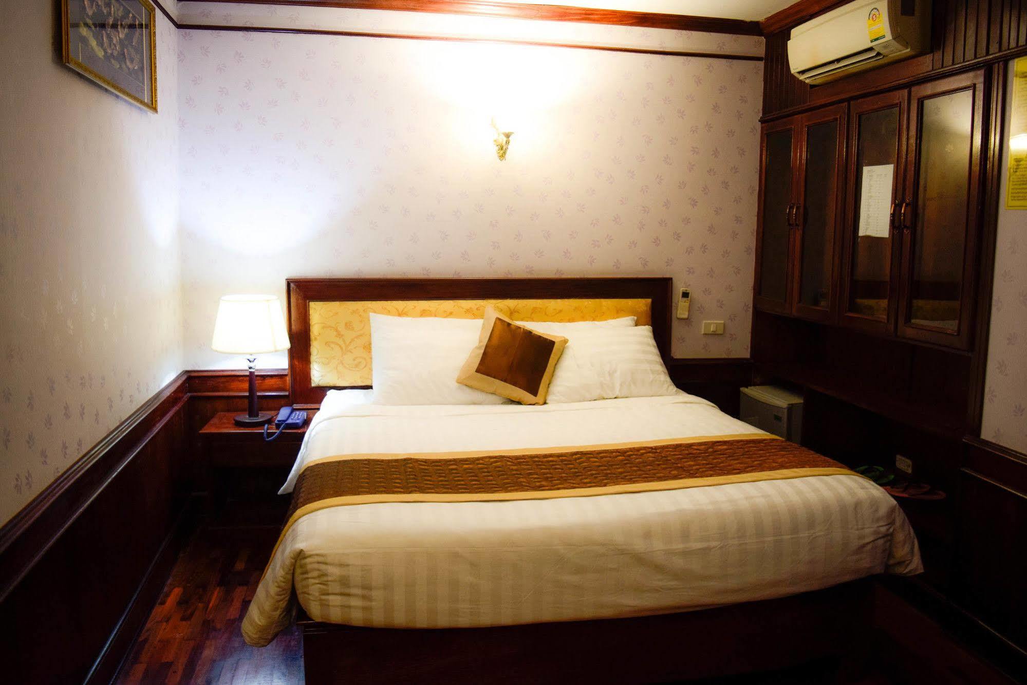 Vientiane Golden Sun Hotel Екстер'єр фото