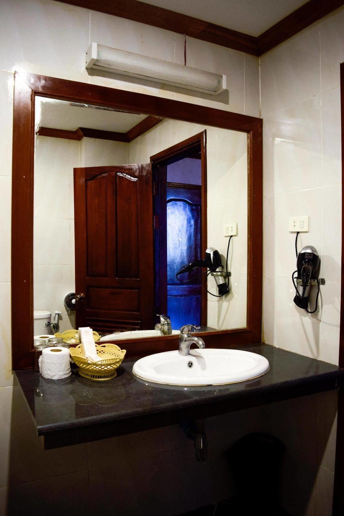 Vientiane Golden Sun Hotel Екстер'єр фото
