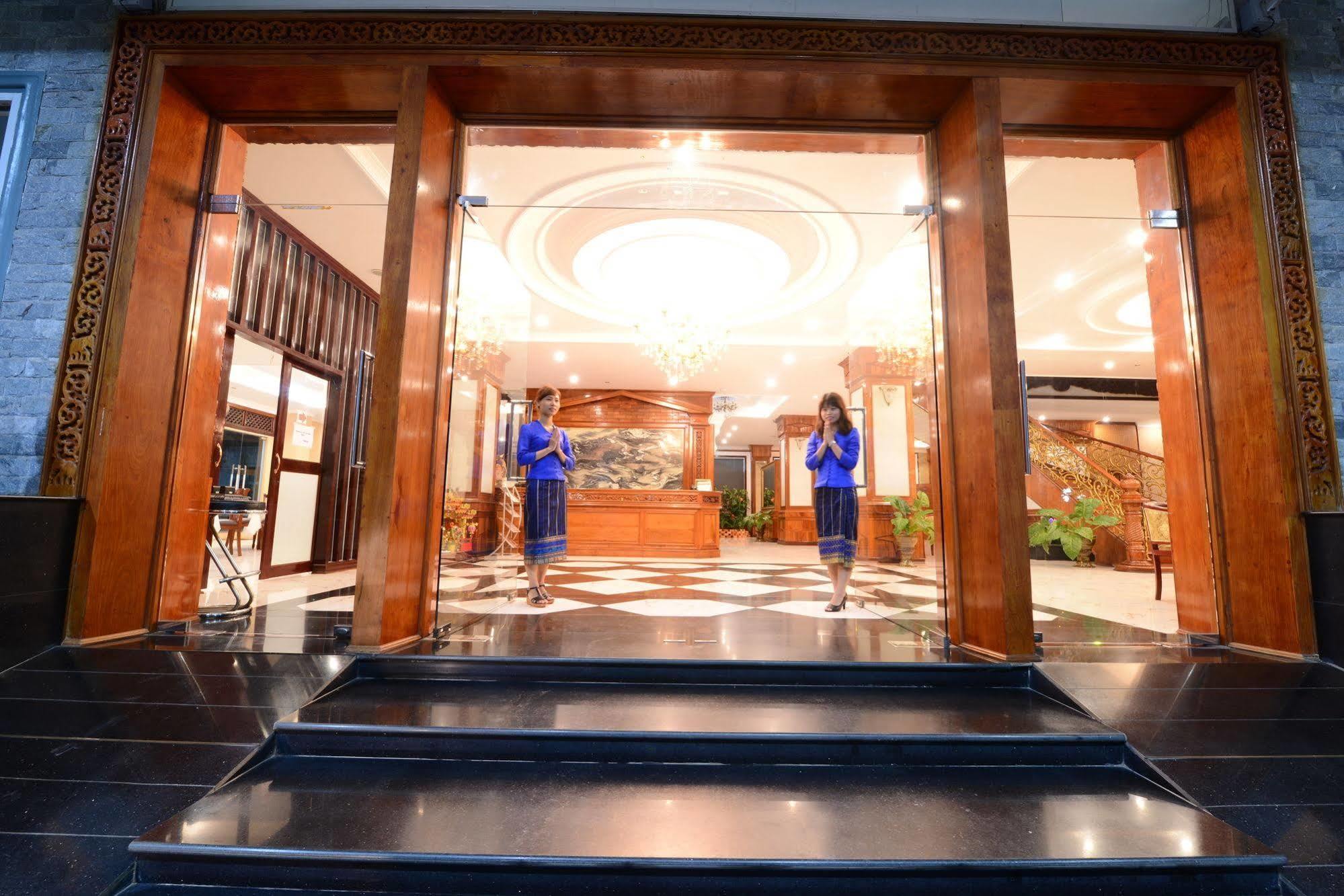 Vientiane Golden Sun Hotel Екстер'єр фото