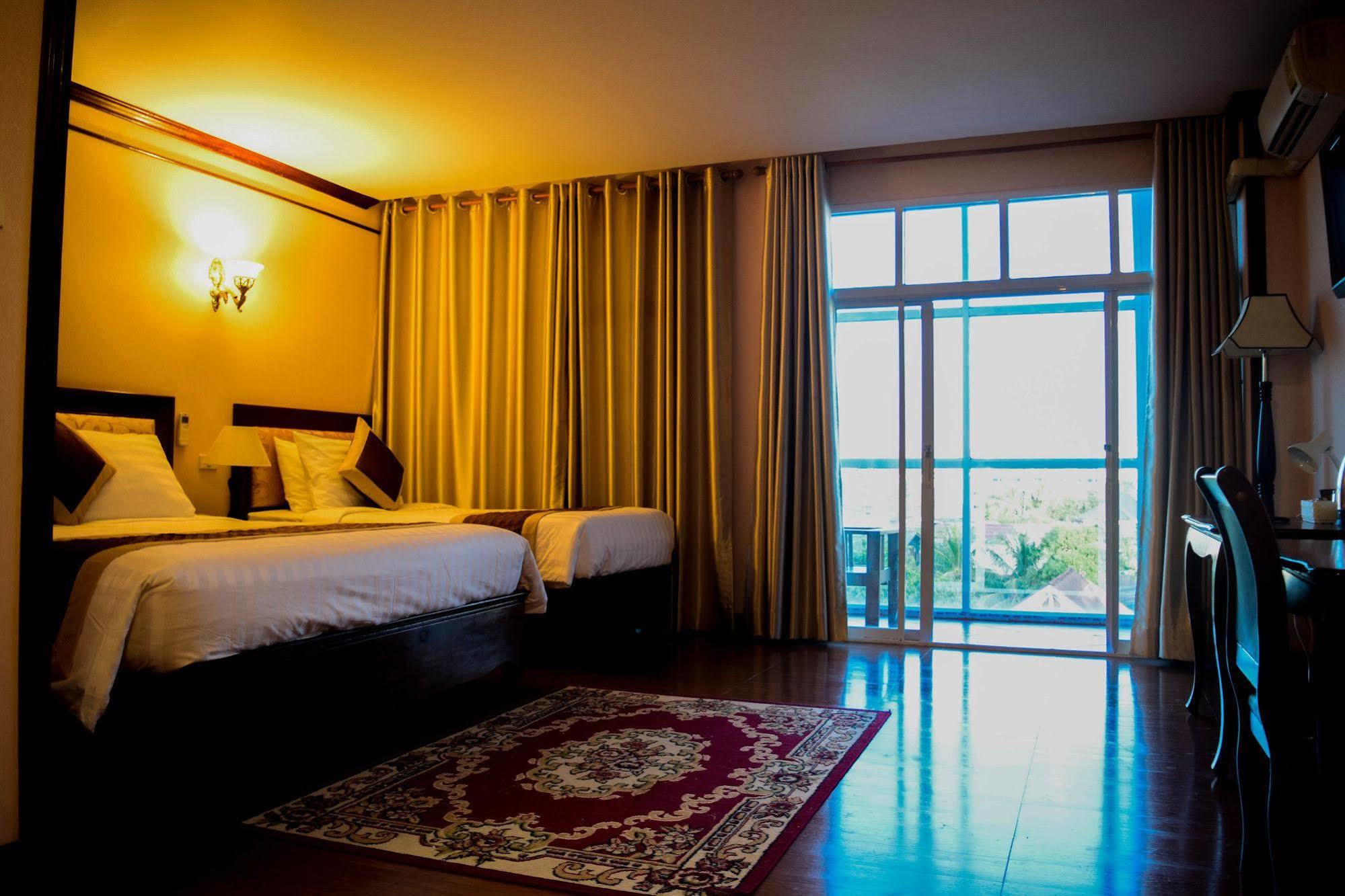 Vientiane Golden Sun Hotel Екстер'єр фото